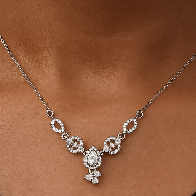 Silver Necklace - Flower necklace